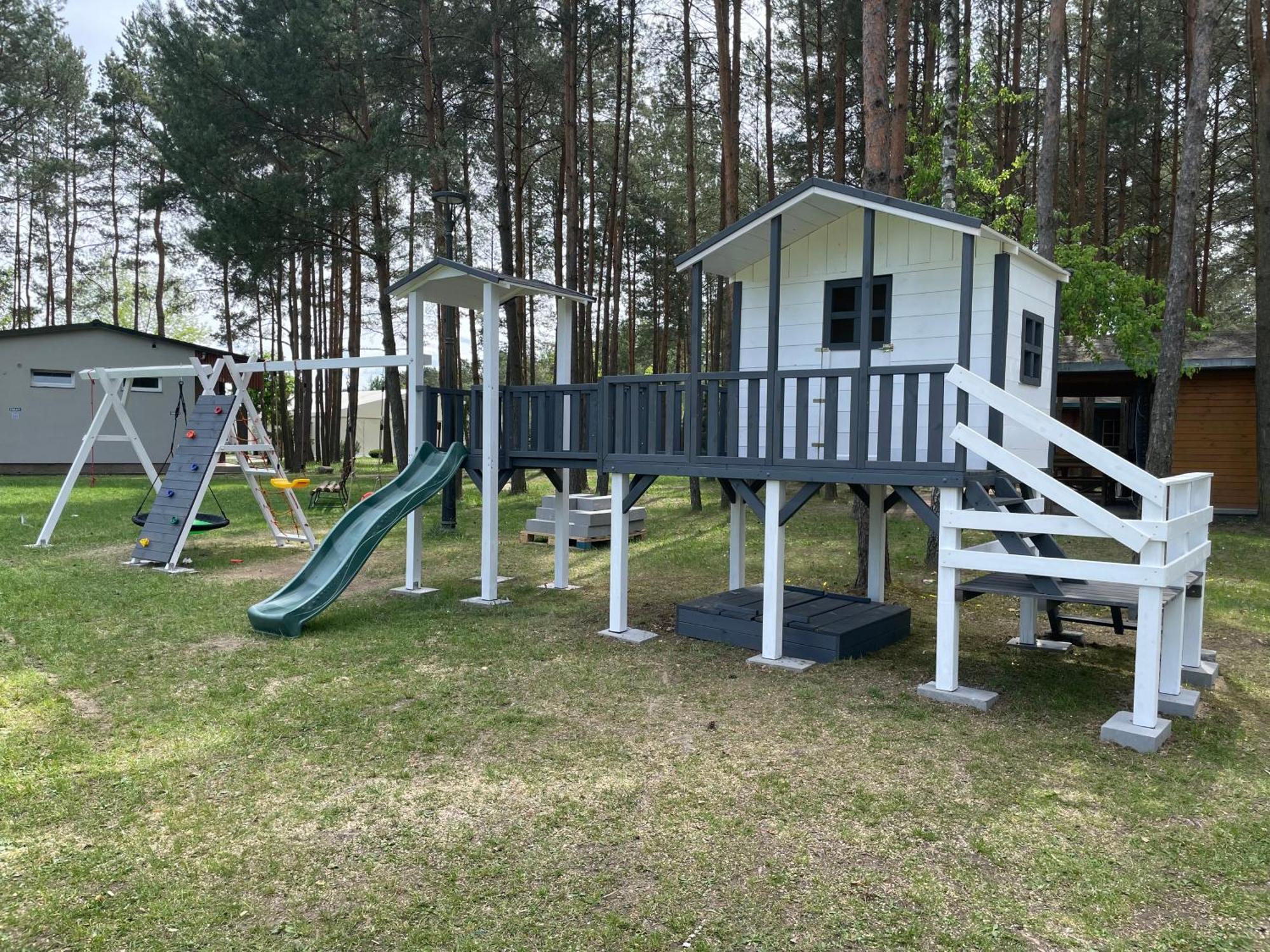 Готель Osrodek Wypoczynkowy "Julia" W Samociazku Samociazek Екстер'єр фото