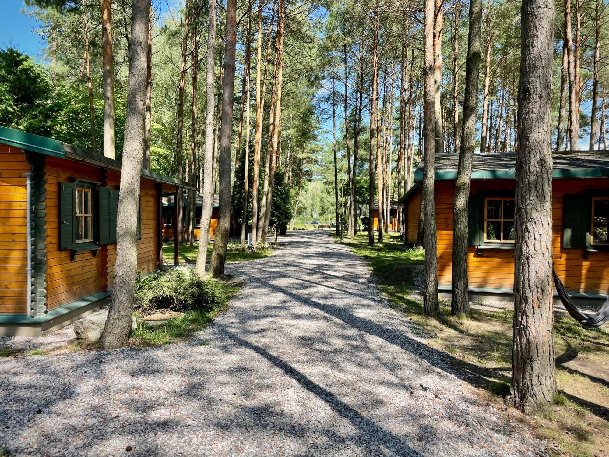 Готель Osrodek Wypoczynkowy "Julia" W Samociazku Samociazek Екстер'єр фото